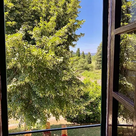 בית חווה Germogli I Tenuta Di Fassia גוביו