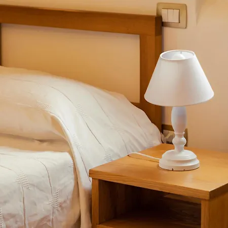 בית חווה Germogli I Tenuta Di Fassia גוביו